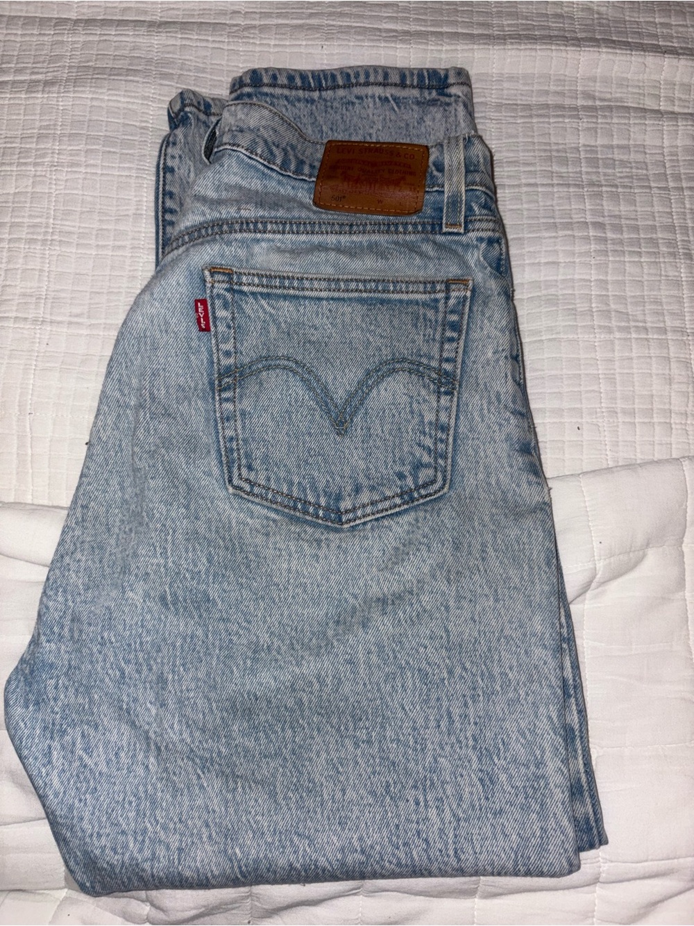 501 Levi's Light Wash Straight Leg Women's Jeans